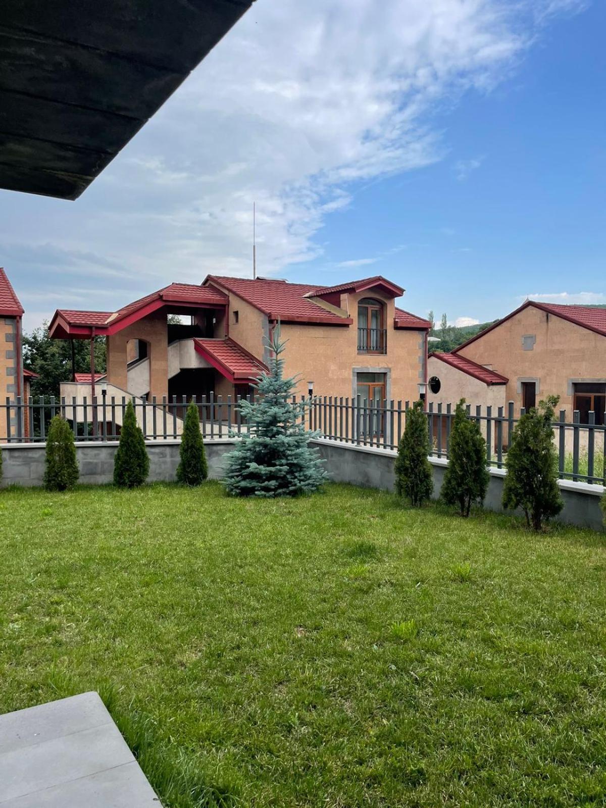 Marrone Hotel Tsaghkadzor Extérieur photo